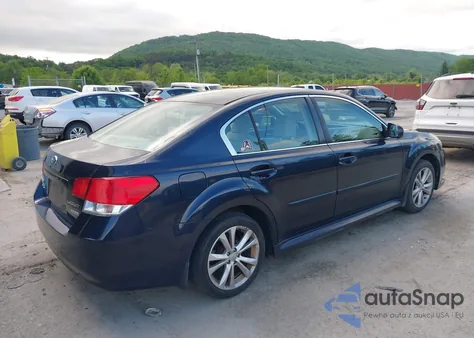 2013 Subaru Legacy 2.5I Premium из США, поврежденный, VIN 4S3BMBC61D3009593